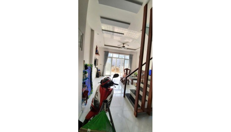 Bán Nhà 2 Tầng Mới Hẻm Xe Hơi 60m2_5*12 Gần Phạm Văn Đồng Linh Đông Thủ Đức Chỉ 5.6 tỷ Hiếm Có